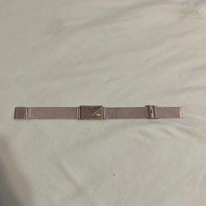 “Best Mom” message bracelet. Envelope with message inside
